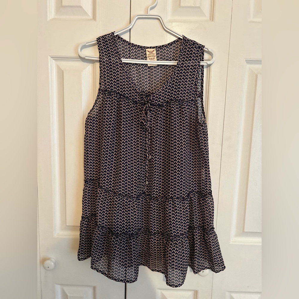 ❤️ 3/$15❤️ Faded glory flounced blouse - Picture 9 of 9